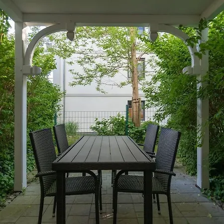 7 Im Wohnpark Granitz *